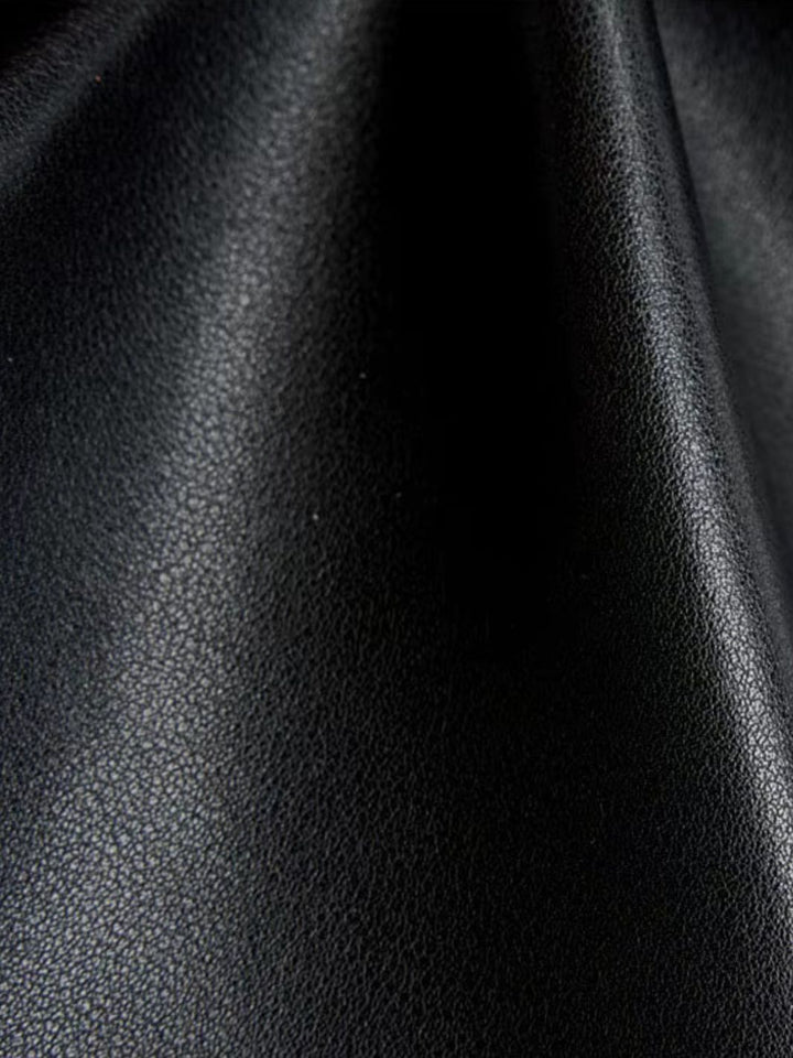 Large half-moon leather bag<br> Magna