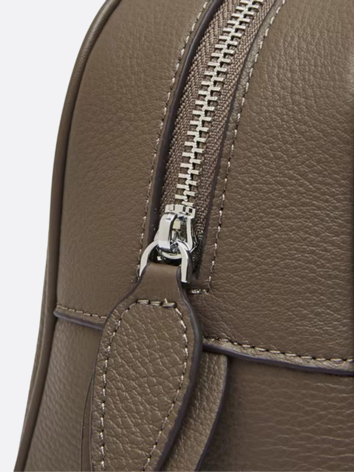 Leather bowling handbag<br> Navarra